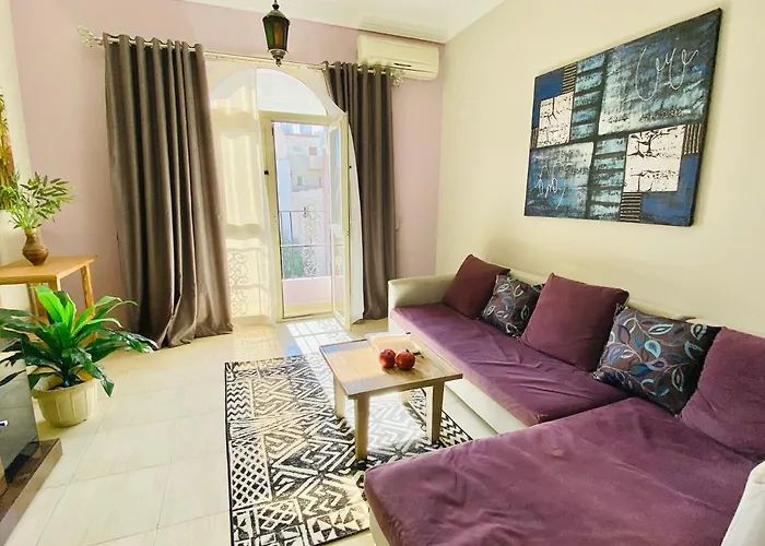 Rita House Sea View. Center *