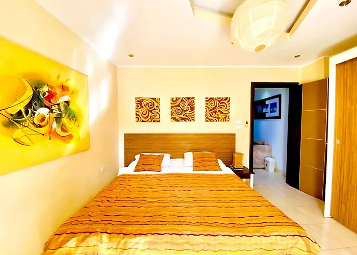 Rita House Sea View. Center Apartman Gurdaka